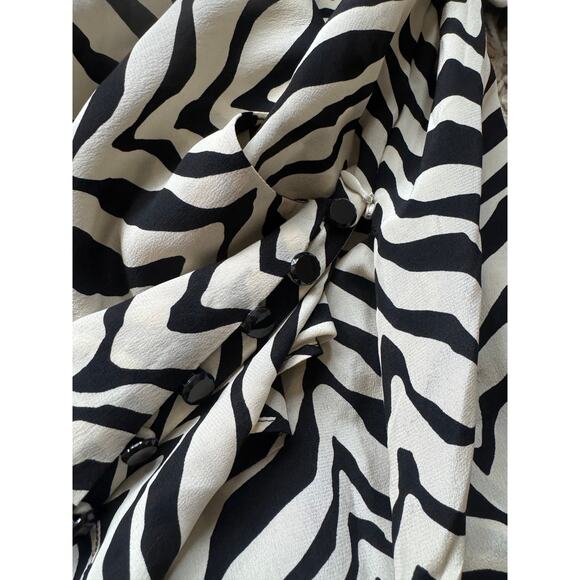 Vintage Talbots | 100% Silk Zebra Print Faux Wrap Blouse | Size 14 - Picture 5 of 8